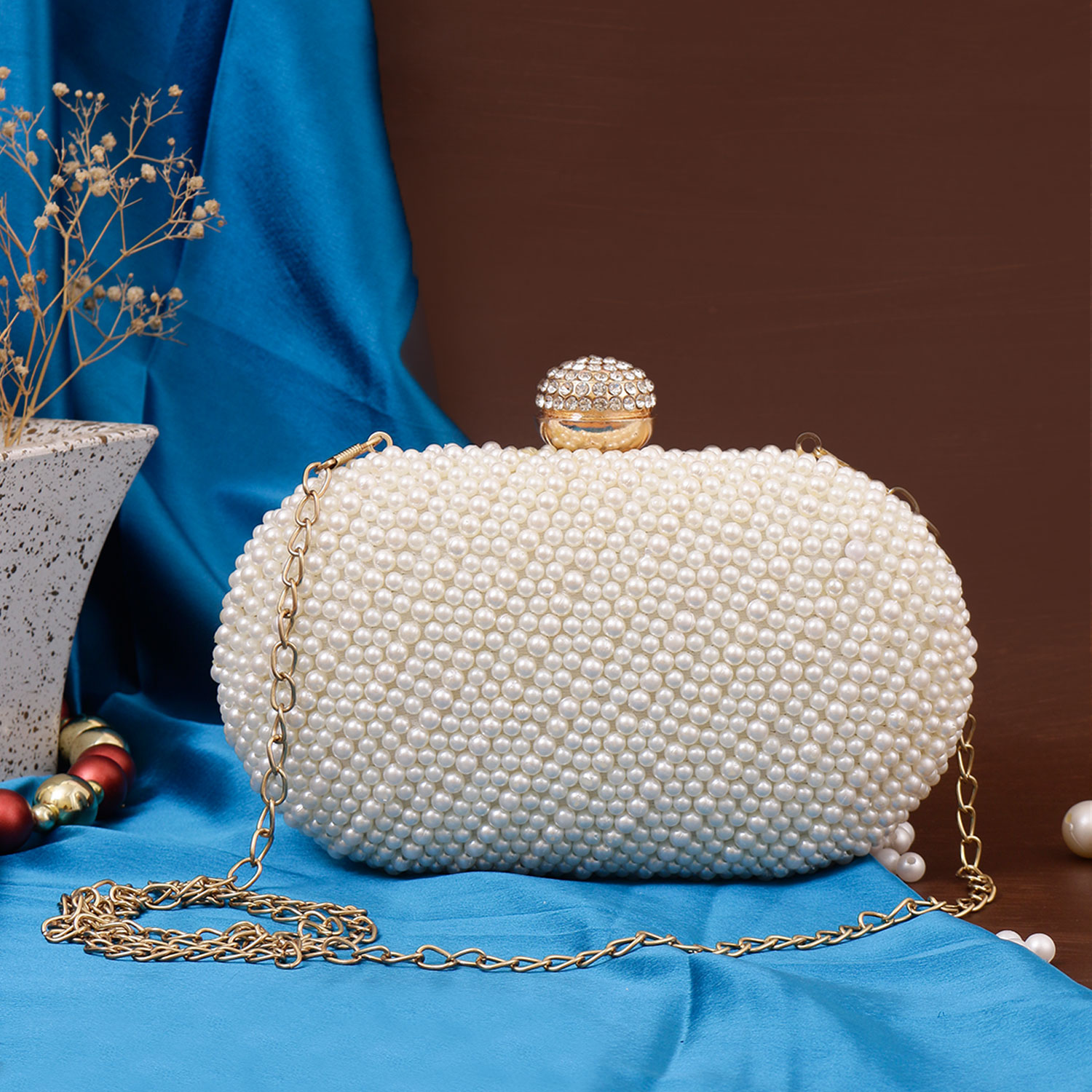 🤍 Classic Pearl Elegance Clutch 🤍 - Image 2
