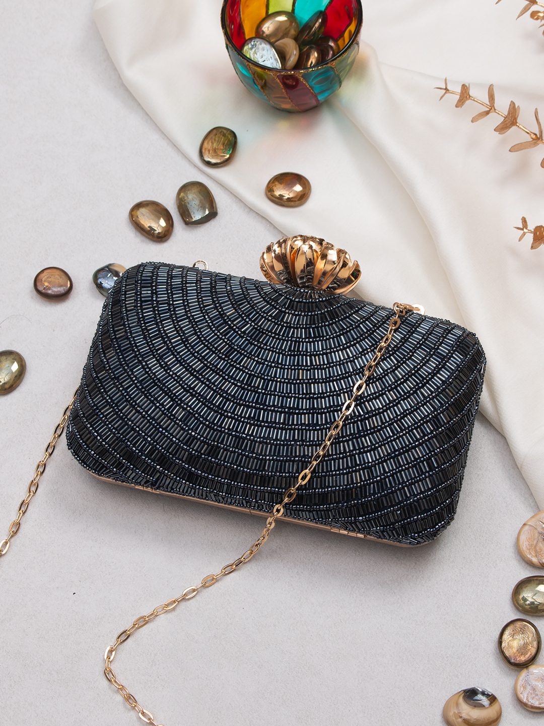 ✨ Golden Radiance Beaded Clutch ✨ - Image 3