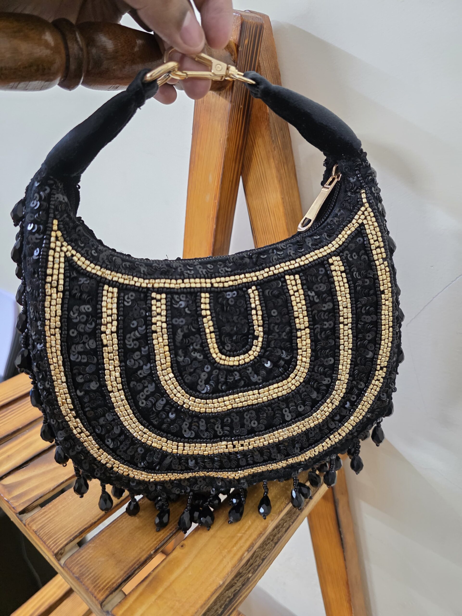 🌟 Regal Arch Handcrafted Potli Bag 🌟 - Image 2