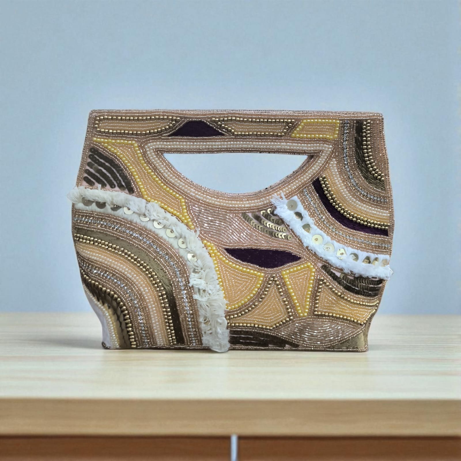 🎨 Artistic Beaded Clutch Bag 🎨 - Image 3