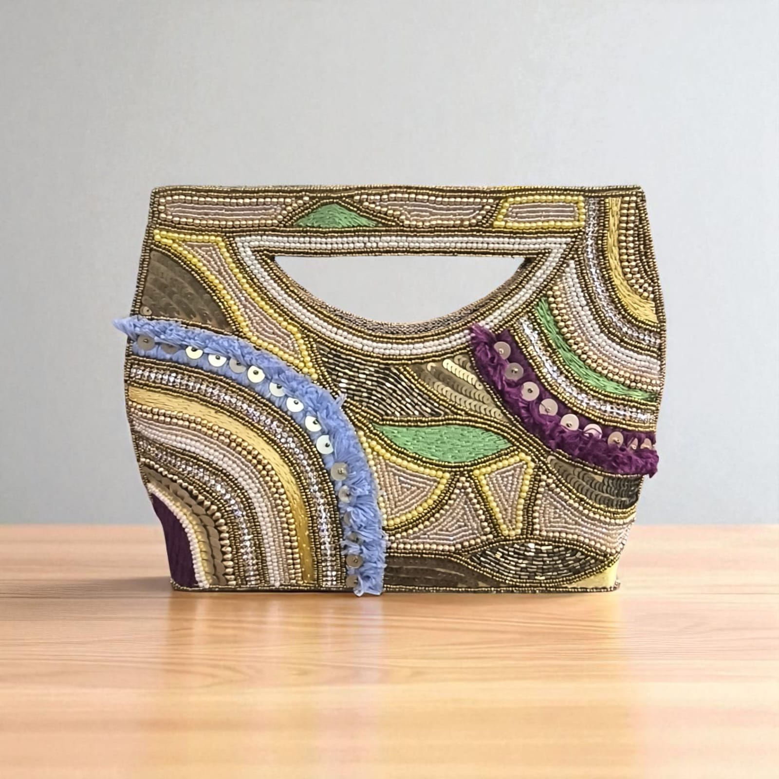 🎨 Artistic Beaded Clutch Bag 🎨 - Image 6