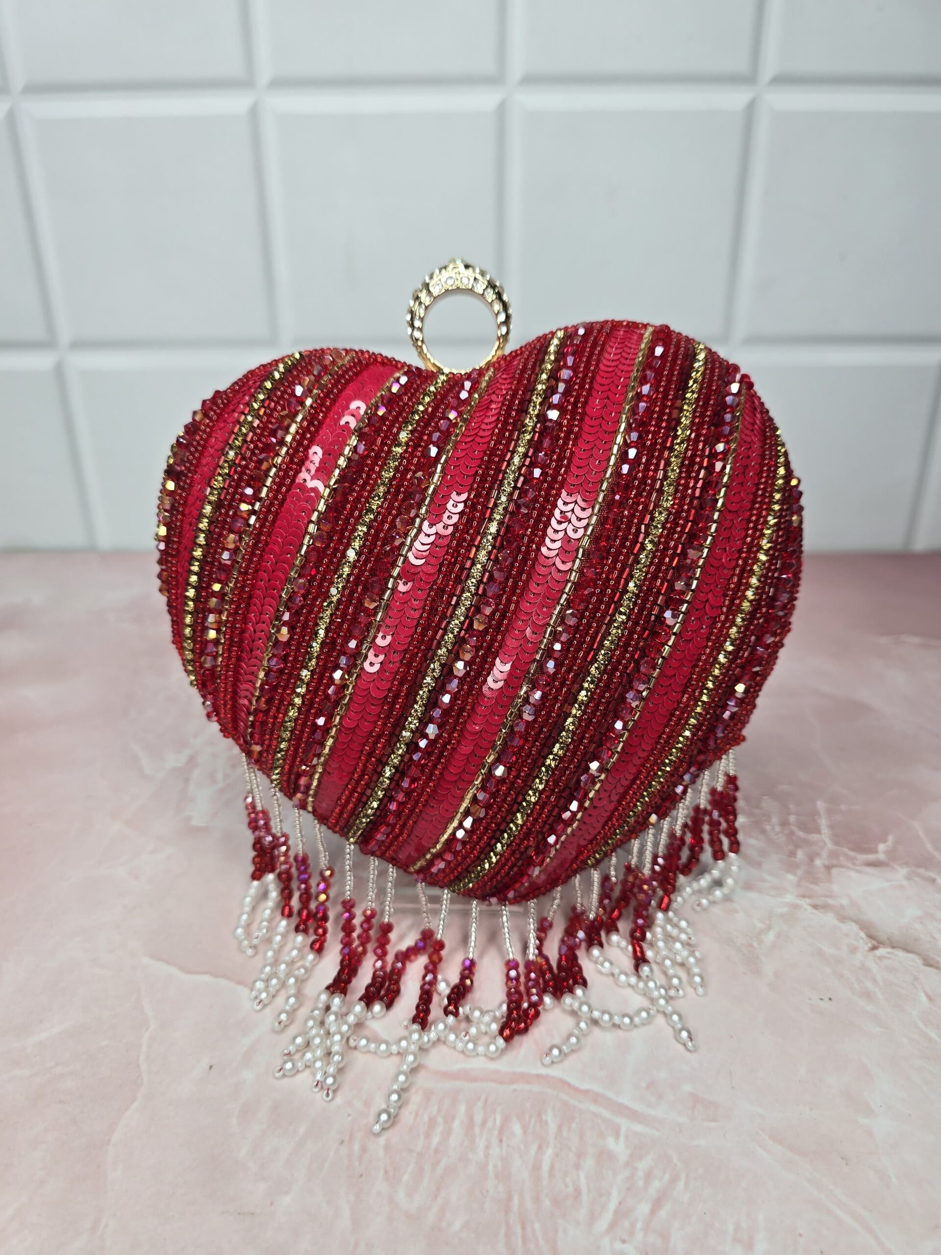 ❤️ Sparkling Heart Sequin Clutch ❤️